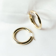 Load image into Gallery viewer, Soma Hoops