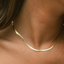 Load image into Gallery viewer, Zia Necklace
